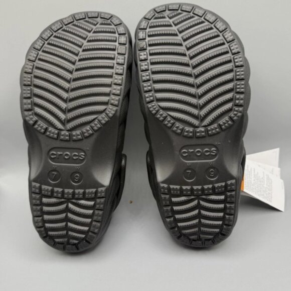 NWT Crocs Classic Lined Overpuff Clog Slip on Sandals - Picture 5 of 5